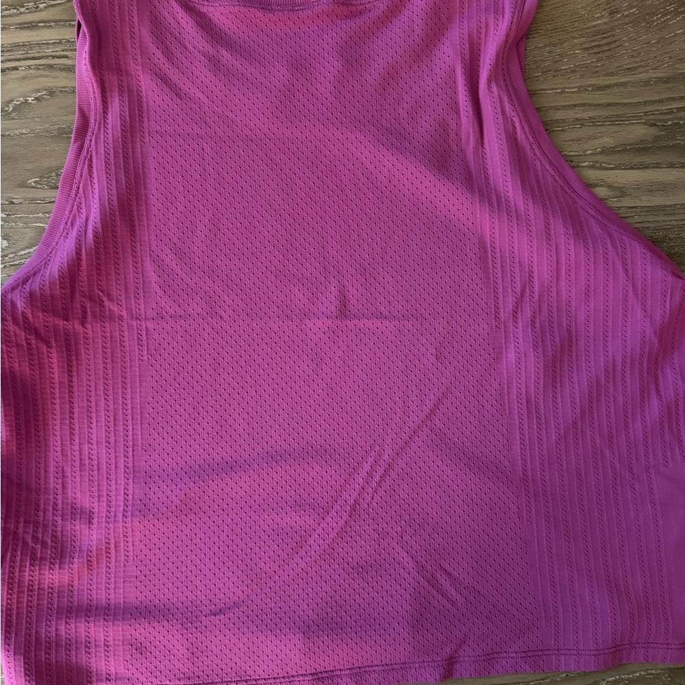 Lululemon cropped high-low swiftly top